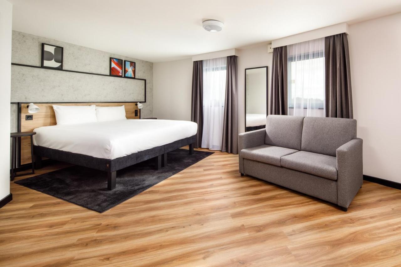 Ibis London Heathrow Terminal 5 Hotell Hillingdon Exteriör bild