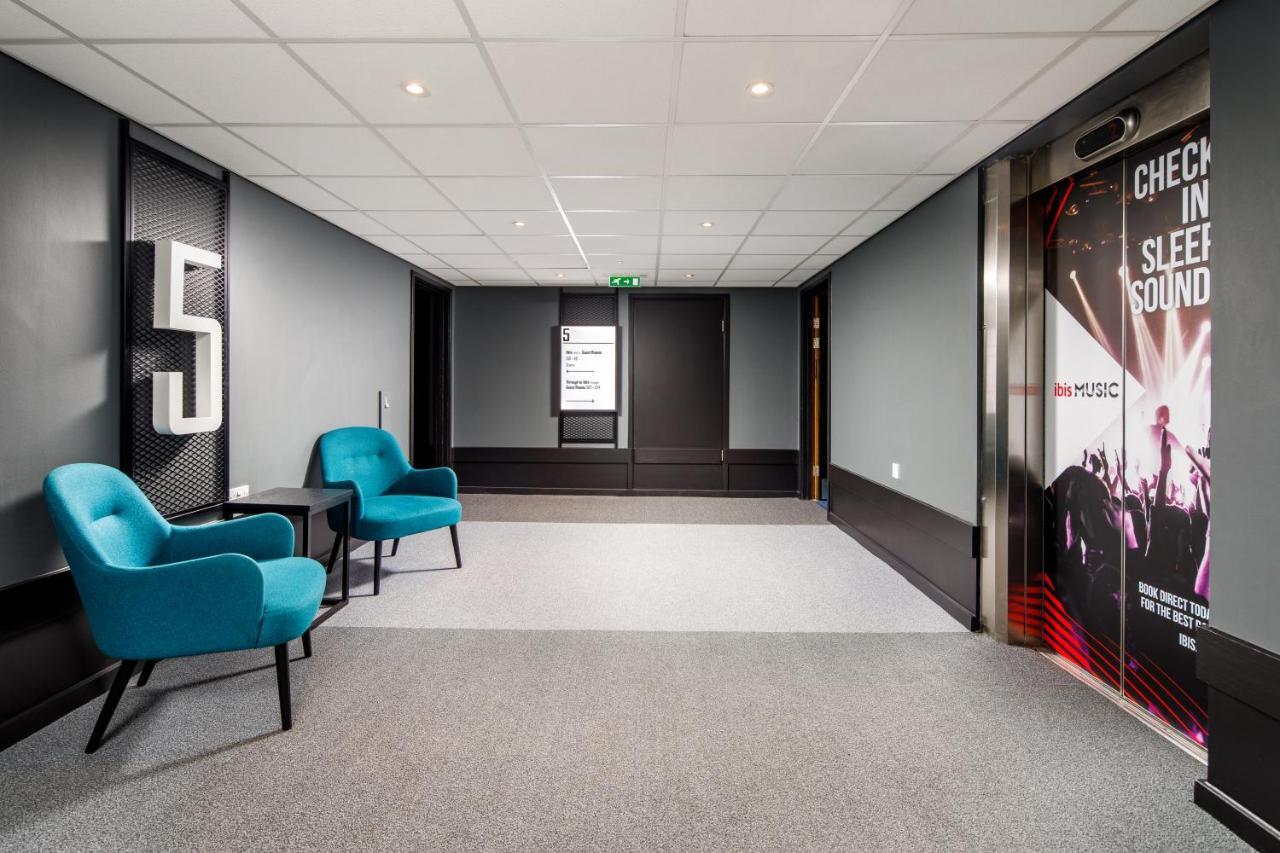 Ibis London Heathrow Terminal 5 Hotell Hillingdon Exteriör bild