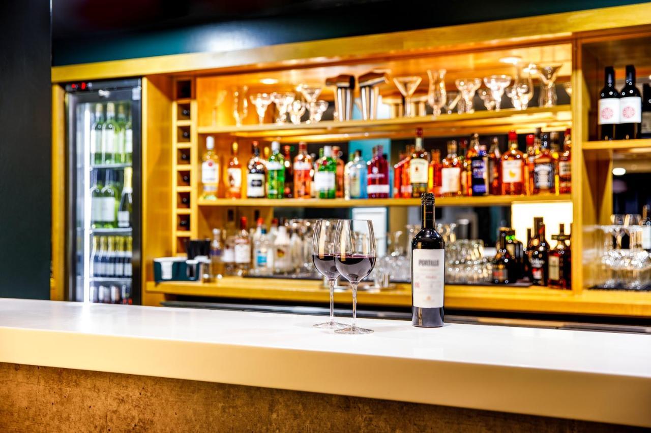 Ibis London Heathrow Terminal 5 Hotell Hillingdon Exteriör bild