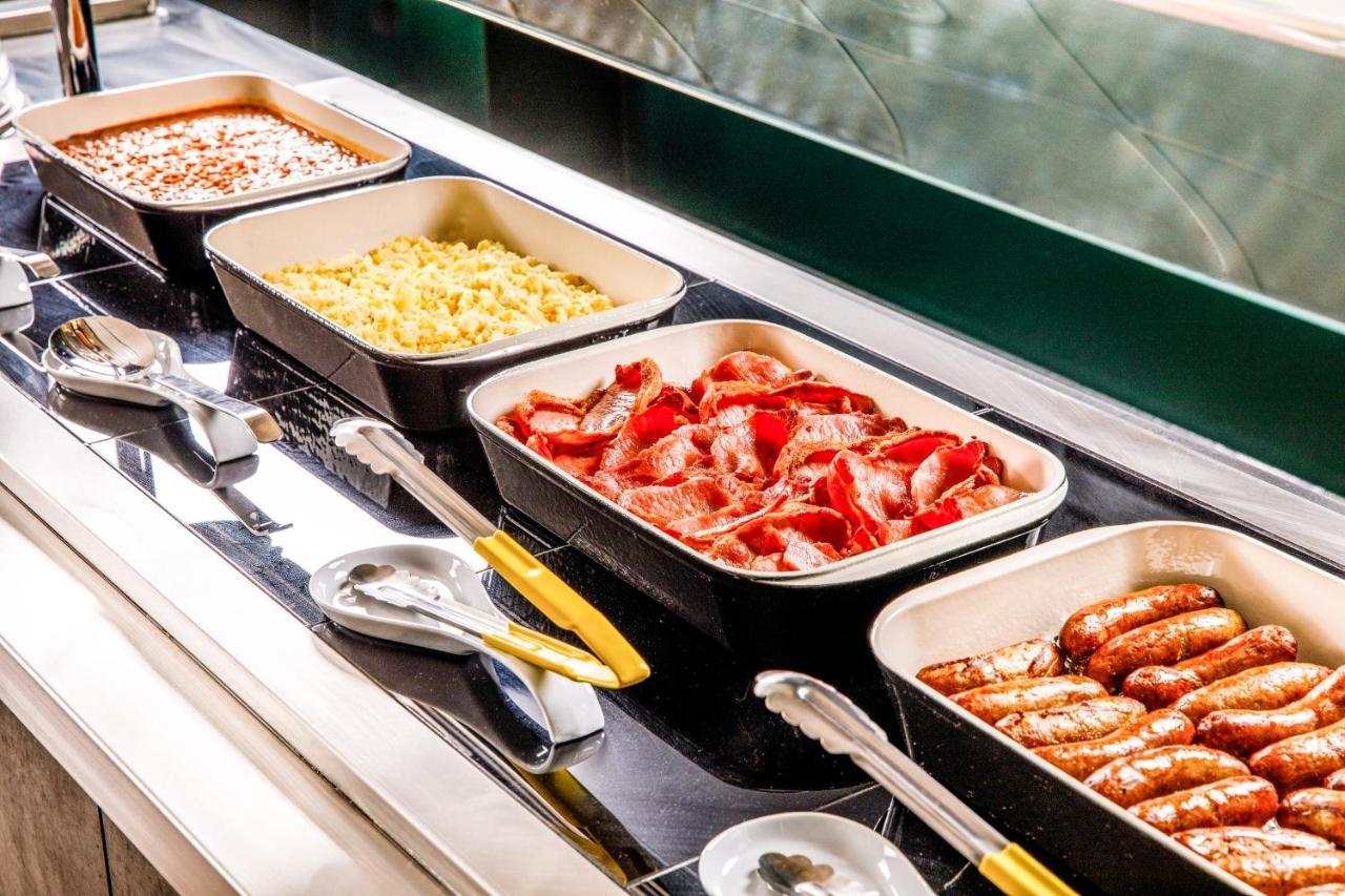 Ibis London Heathrow Terminal 5 Hotell Hillingdon Exteriör bild